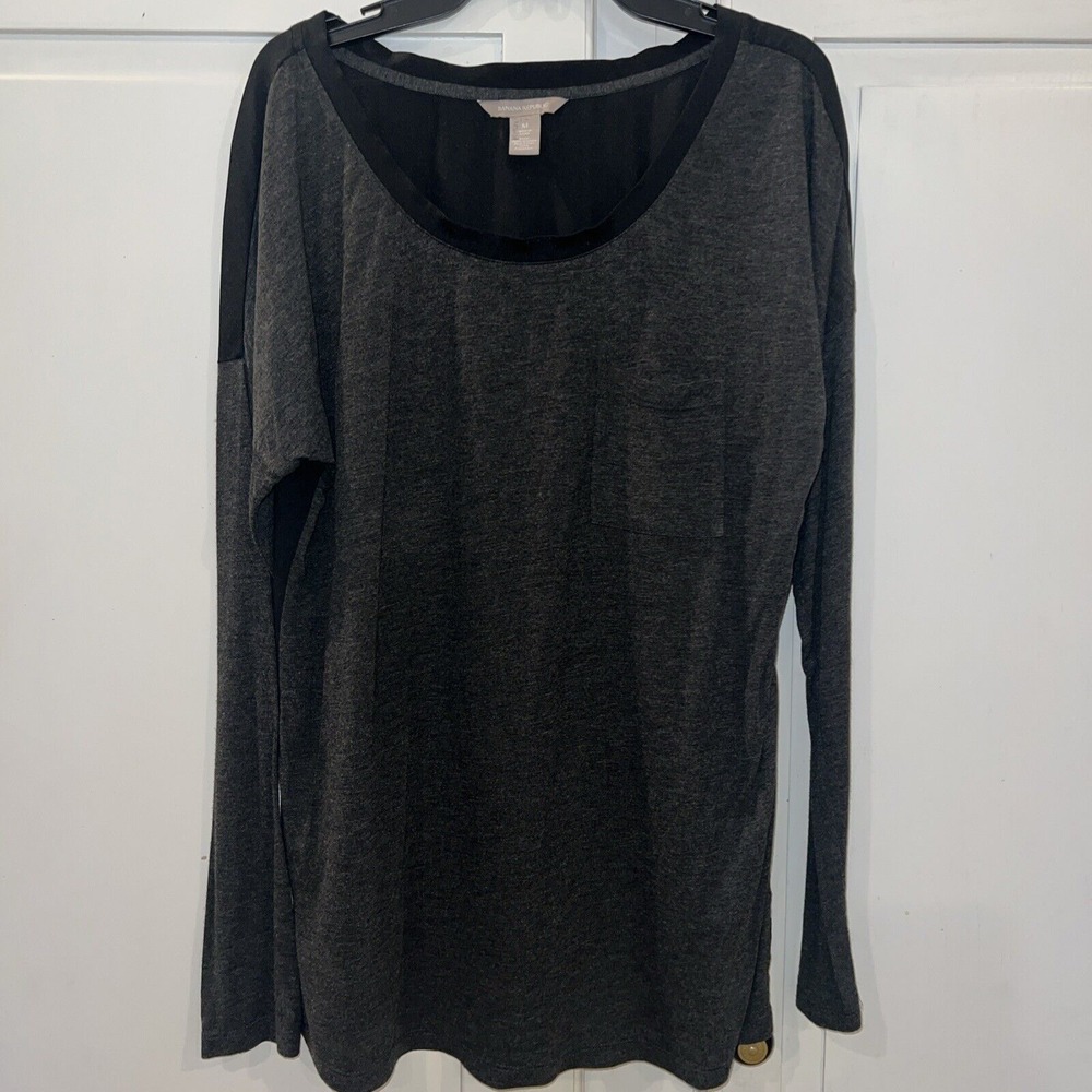 Banana Republic Womens LS Pocket T-shirt Black Sheer Back/Dark Gray Size Medium‎